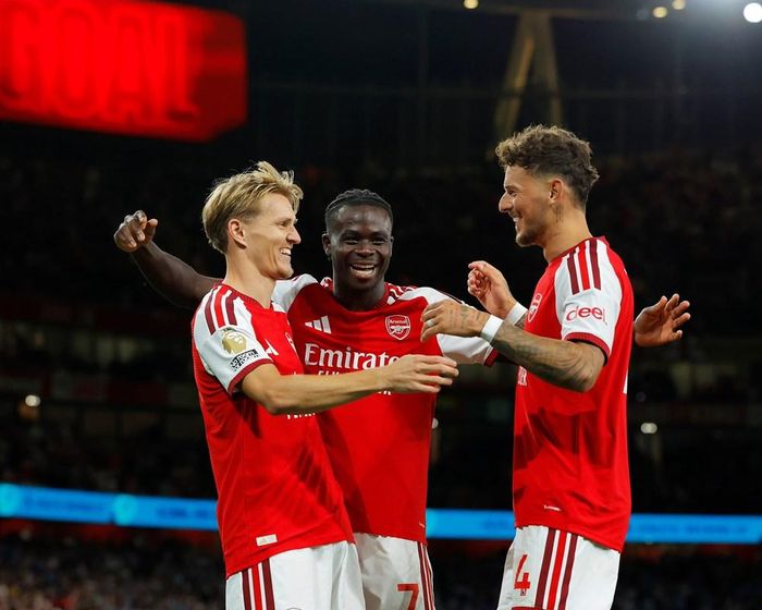 Odegaard tỏa sáng, Arsenal kiểm soát hoàn toàn thế trận trước Coventry