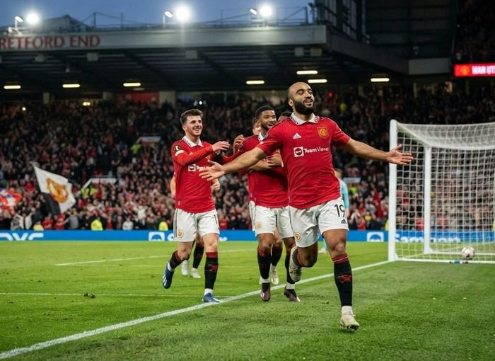 Man United không được phép đánh rơi 3 điểm ở vạch xuất phát