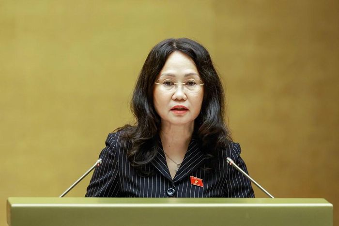 Bộ trưởng Bộ VHTTDL Lâm Thị Phương Thanh trình Quốc hội dự thảo Nghị quyết