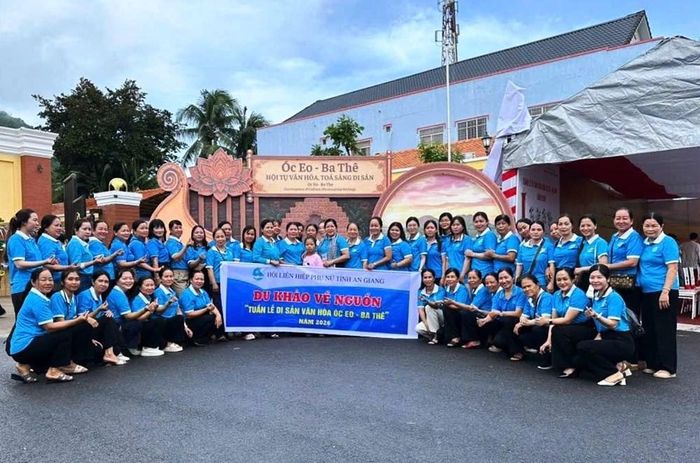 Hội Liên hiệp Phụ nữ tỉnh An Giang tổ chức cho 50 cán bộ, hội viên tham gia hoạt động “Du khảo về nguồn - Tìm hiểu Di sản ngàn năm”