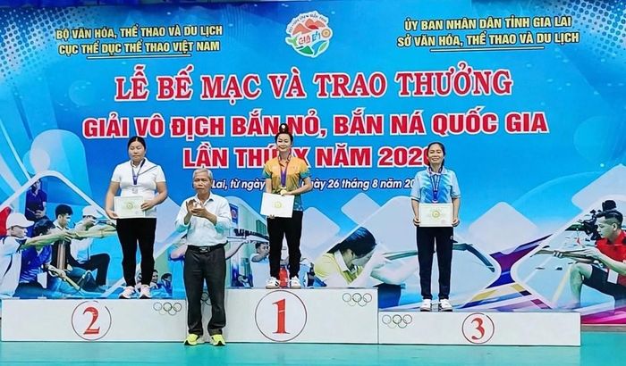 VĐV Lò Thị Bích xuất sắc đạt 98/100 điểm, thành tích cao nhất tại Giải vô địch Bắn nỏ, Bắn ná quốc gia lần thứ IX năm 2026