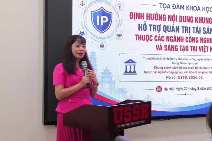 PGS.TS.Đặng Thu Hương, Phó hiệu trưởng Trường Đại học Khoa học Xã hội và Nhân văn phát biểu