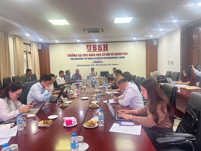 Quang cảnh toạ đàm