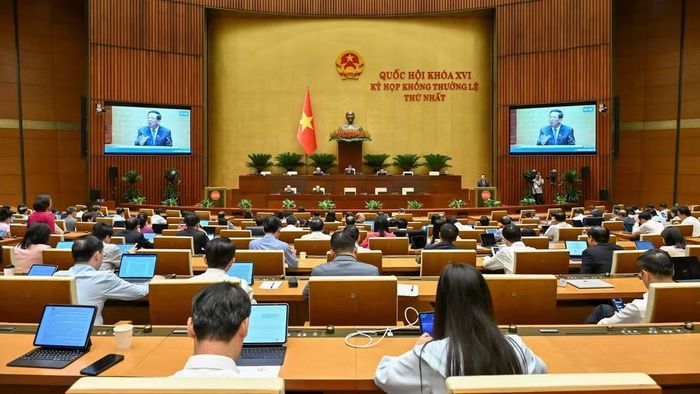 Quang cảnh phiên họp của Quốc hội tại Hội trường Diên Hồng. (Ảnh: THỦY NGUYÊN)