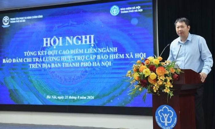 Giám đốc Trung tâm Phục vụ Hành chính công thành phố Hà Nội Phan Văn Phúc phát biểu tại hội nghị. (Ảnh: HSS)