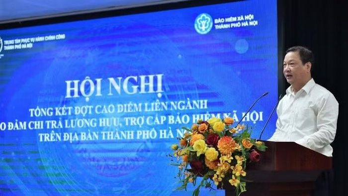 Phó Giám đốc Bảo hiểm xã hội thành phố Hà Nội Nguyễn Công Định phát biểu tại hội nghị. (Ảnh: HSS)