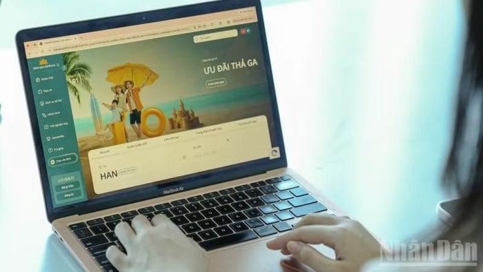 Vietnam Airlines khuyến nghị hành khách nên thực hiện giao dịch qua các kênh chính thống của Hãng. (Ảnh: Vietnam Airlines cung cấp)