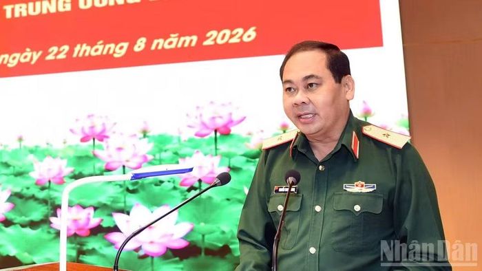 Thiếu tướng Nguyễn Thanh Phong, Phó Chính ủy Học viện Lục quân phát biểu khai mạc. (Ảnh: Mai Văn Bảo)