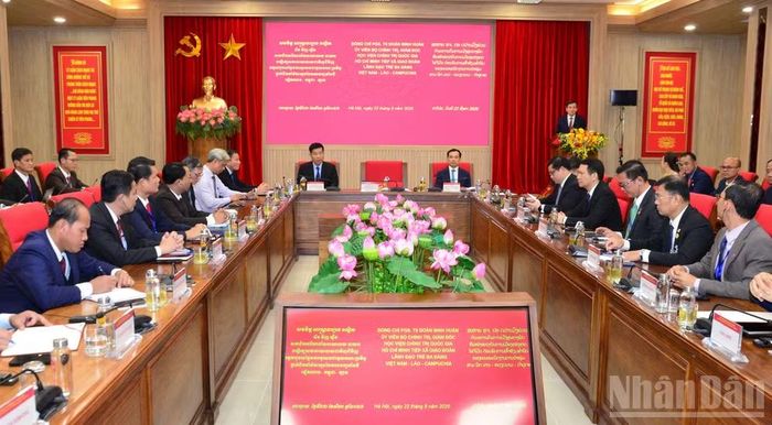 Quang cảnh buổi tiếp. (Ảnh: PHẠM CƯỜNG)