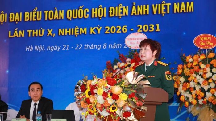 Đại biểu trình bày tham luận tại Đại hội.