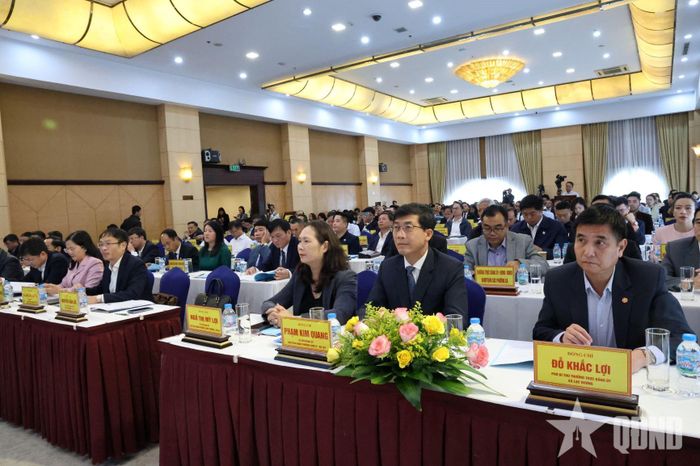  Đại biểu dự hội nghị.