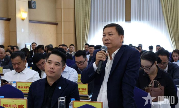 Đại diện doanh nghiệp trao đổi tại hội nghị. 