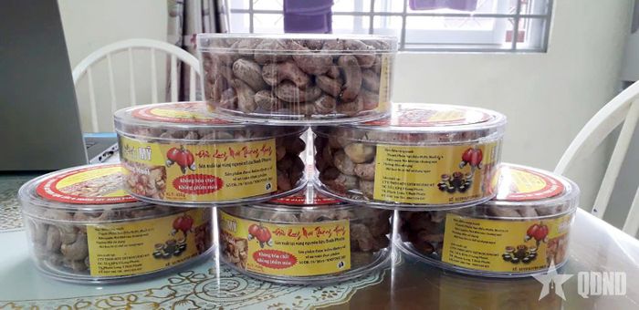 Hạt điều được chế biến, đóng hộp.