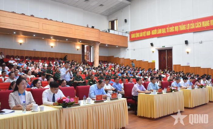 Các đại biểu dự hội nghị tại điểm cầu tỉnh.