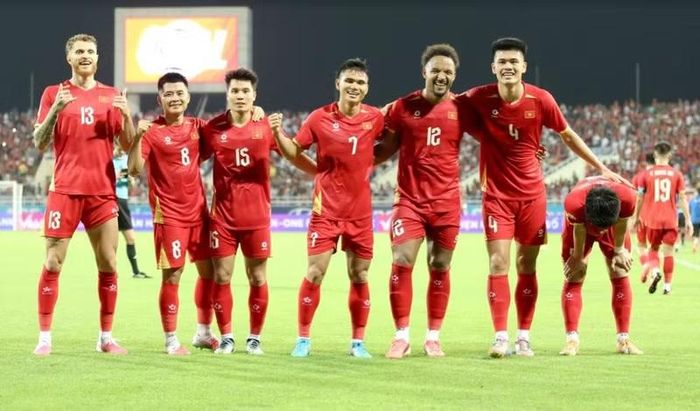 Đây là cơ hội tốt để tuyển Việt Nam khai thác lỗ hổng nơi phòng ngự của đối thủ và đánh bại đối phương. Ảnh: Internet.