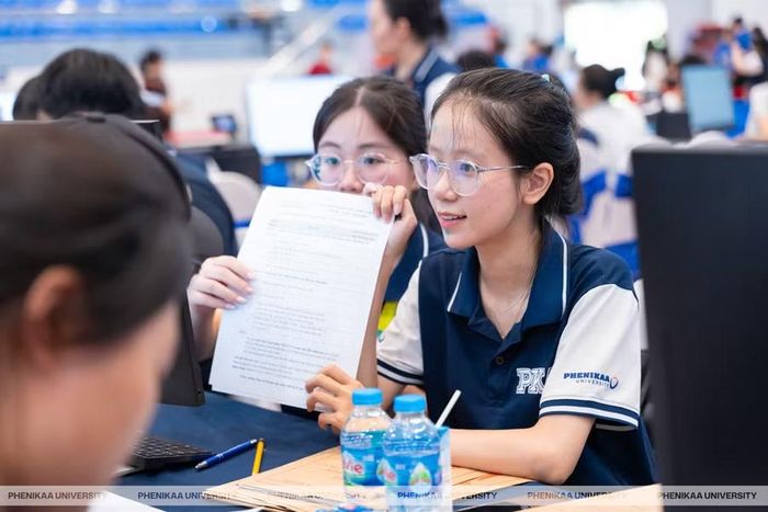 ĐH Phenikaa đón tân sinh viên. Ảnh NT.