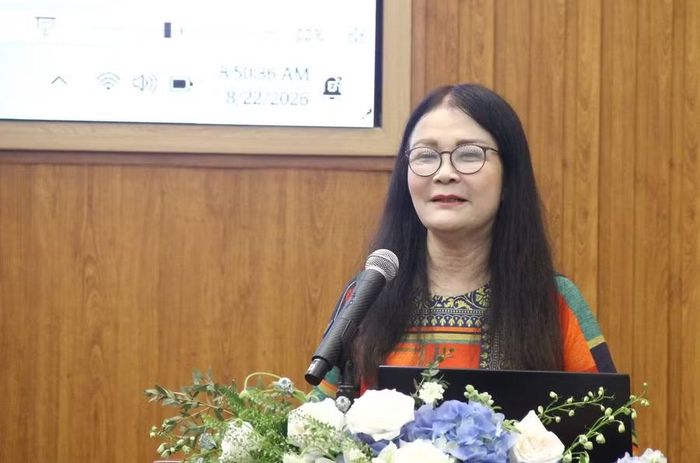 Đại biểu, chuyên gia chia sẻ tham luận tại hội thảo.