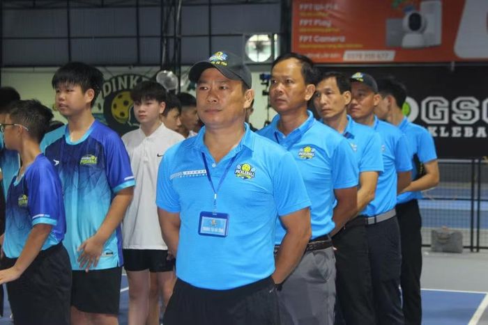 Giải đấu được điều hành bởi tổ trọng tài chuyên nghiệp.