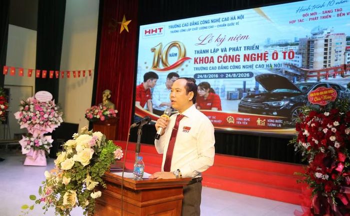 TS. Lê Danh Quang, Phó Hiệu trưởng Trường Cao đẳng Công nghệ cao Hà Nội phát biểu tại chương trình.