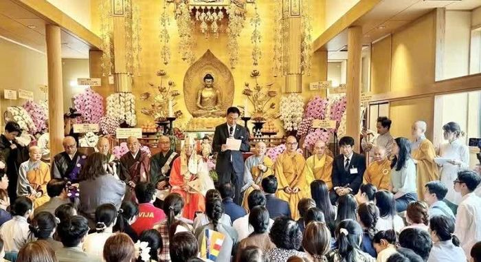 Đại sứ Việt Nam tại Nhật Bản Phạm Quang Hiệu phát biểu trong Đại lễ Phật đản 2026 tại Chùa Đại Ân Tokyo vào ngày 31/5/2026. (Nguồn: BTC)