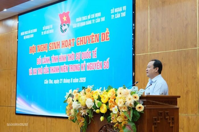 Ông Phạm Phước Hậu, Phó Bí thư Chi bộ, Phó Giám đốc Sở Ngoại vụ TP. Cần Thơ, phát biểu tại sự kiện. (Ảnh: Ngọc Anh)