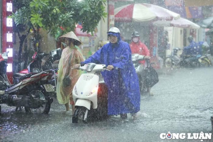 Mưa lớn có thể gây úng tại các khu vực đô thị, khu công nghiệp và vùng trũng thấp. Ảnh minh hoạ