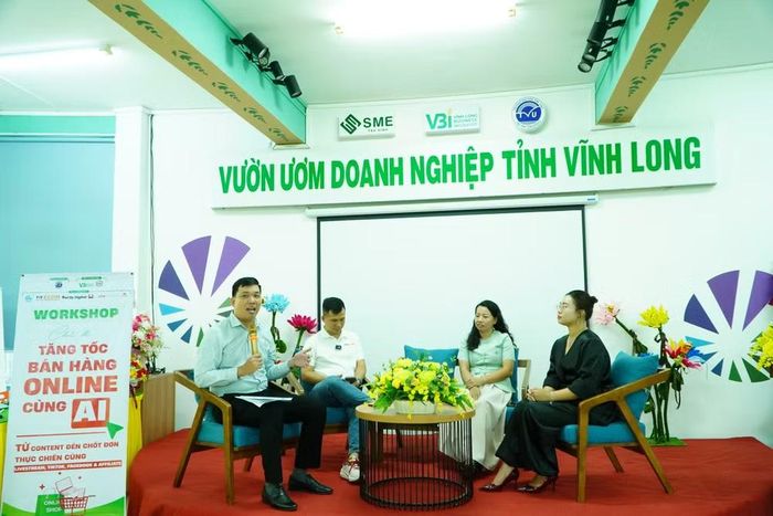 Buổi toạ đàm của các CEO về cách thức và phương pháp bán hàng (Ảnh:Trí Trần)