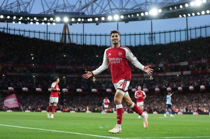 Kai Havertz ăn mừng bàn mở tỷ số trong trận thắng 3-0 của Arsenal trước Coventry.
