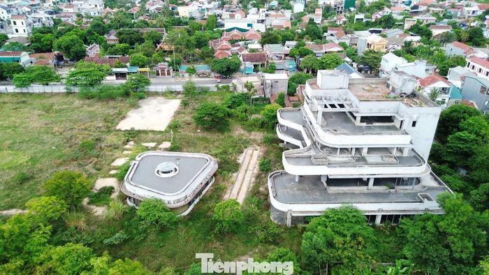 Mới đây, UBND TP. Huế phát đi thông báo thu hồi khu đất rộng 12.080,9 m2 do Công ty CP Hạ tầng Đông Á đang sử dụng. Lý do được xác định là chủ đầu tư vi phạm tiến độ sử dụng đất theo khoản 8 Điều 81 Luật Đất đai năm 2024.