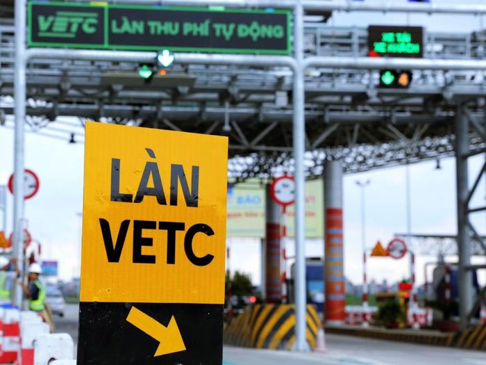 Nếu thu phí duy trì tài khoản ETC, doanh nghiệp cần làm rõ căn cứ, dịch vụ tương ứng và sự đồng thuận của khách hàng đối với khoản phí mới. Ảnh: Internet.