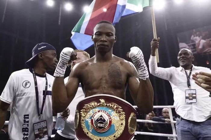 Zolani Tete là tượng đài võ thuật tại Nam Phi sau 2 lần vô địch quyền Anh thế giới.