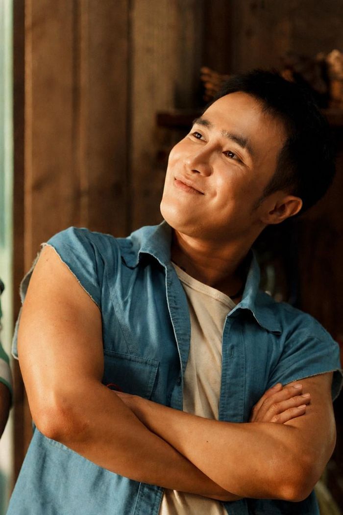 Huỳnh Lập vừa là đạo diễn, vừa đảm nhiệm một vai phụ trong phim.