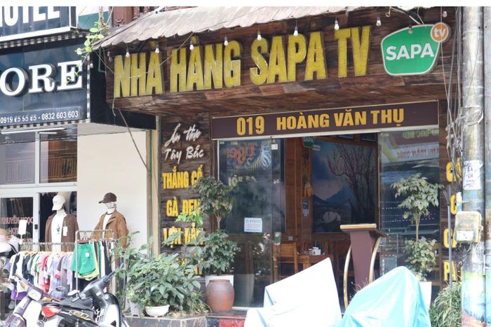 Nhà hàng Sapa TV với 2 mặt tiền nằm ở vị trí đắc địa tại khu vực trung tâm phường Sa Pa. Ảnh: TĐ