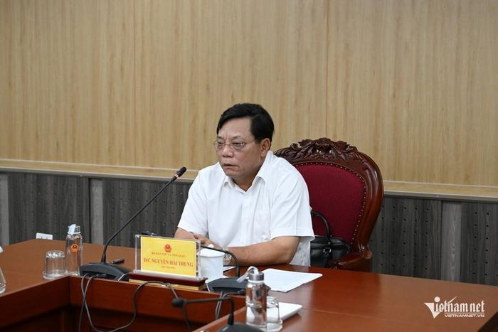 Thứ trưởng Nguyễn Hải Trung yêu cầu các đơn vị liên quan tập trung nguồn lực, khẩn trương hoàn thiện hai cơ sở dữ liệu, bảo đảm kết nối với Trung tâm Dữ liệu quốc gia trước ngày 20/9