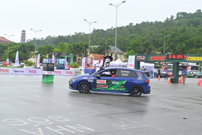 25 vận động viên xuất sắc đến từ hơn 10 câu lạc bộ trên cả nước bước vào cuộc đua tìm ra các nhà vô địch quốc gia.