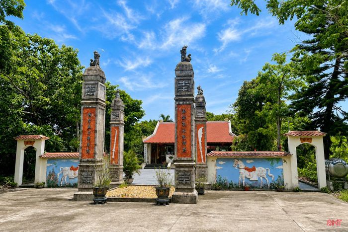 Đền Khổng Yên - một địa điểm sinh hoạt văn hóa tâm linh của người dân trong vùng.