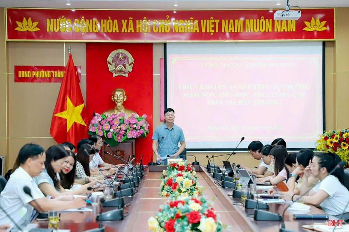 Theo phương án sáp nhập ở phường Thành Sen, số cán bộ quản lý từ bậc mầm non đến THCS trên địa bàn sẽ giảm từ 66 người xuống còn 36 người.