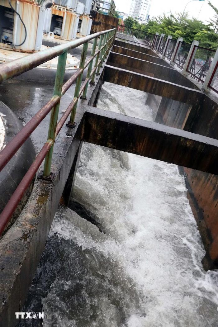 Công ty trách nhiệm hữu hạn Một Thành Viên Thoát Nước Hải Phòng vận hành hệ thống thoát nước khu vực nội đô thành phố. (Ảnh: Hoàng Ngọc/TTXVN)