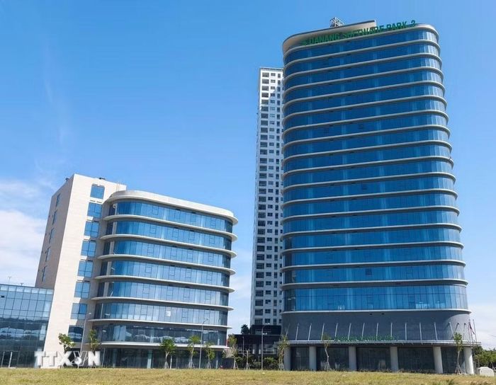 Tòa nhà ICT tại Khu Công viên phần mềm số 2 (phường Hải Châu) được thành phố Đà Nẵng nghiên cứu khai thác, tổ chức hoạt động Trung tâm tài chính quốc tế Việt Nam. (Ảnh: Quốc Dũng/TTXVN)