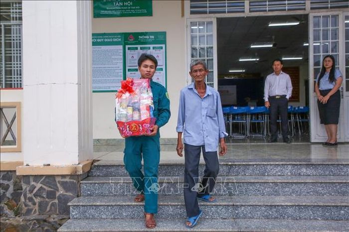 Tuổi trẻ Tây Ninh thực hiện những việc làm ý nghĩa vì người dân địa phương, lan tỏa tinh thần tình nguyện, trách nhiệm và khát vọng cống hiến.
