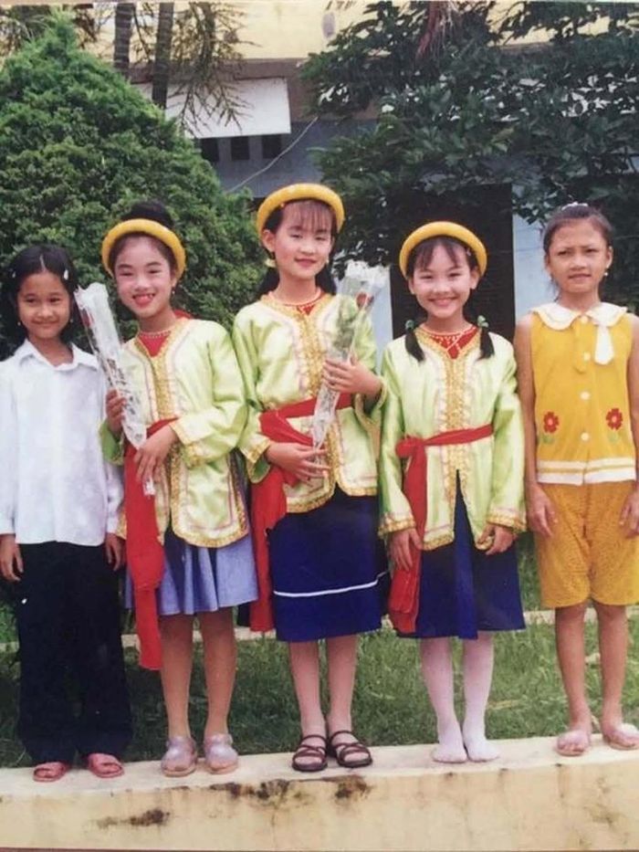 Bảo Thanh từ nhỏ đã giỏi múa hát, tích cực tham gia hoạt động văn nghệ của trường. Ảnh: NSCC.
