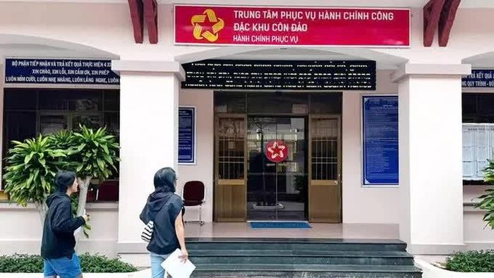 Trung tâm Phục vụ hành chính công đặc khu Côn Đảo.