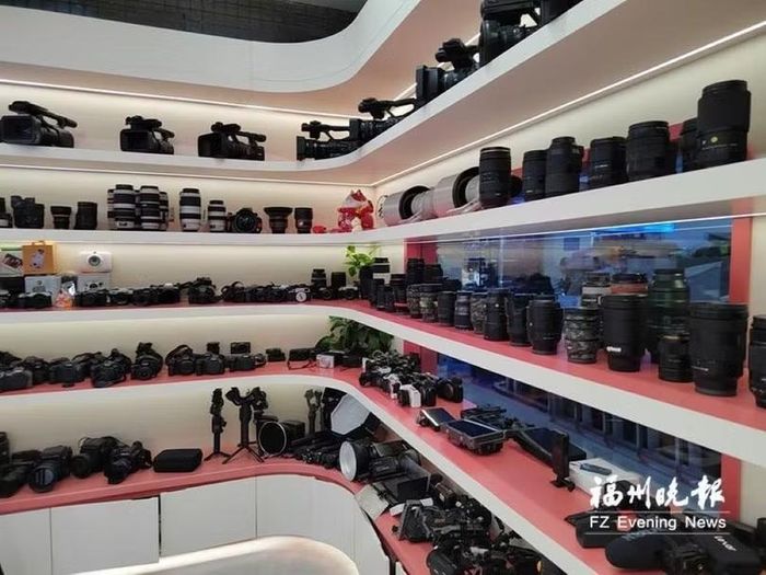 Một cửa hàng cho thuê đồ ở Phúc Châu. Ảnh: FZEN.