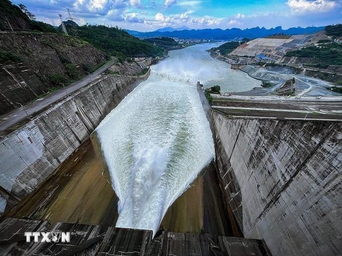 16 giờ ngày 22/8, đóng 1 cửa xả đáy hồ thủy điện Hòa Bình. Ảnh minh họa. Nguồn: TTXVN