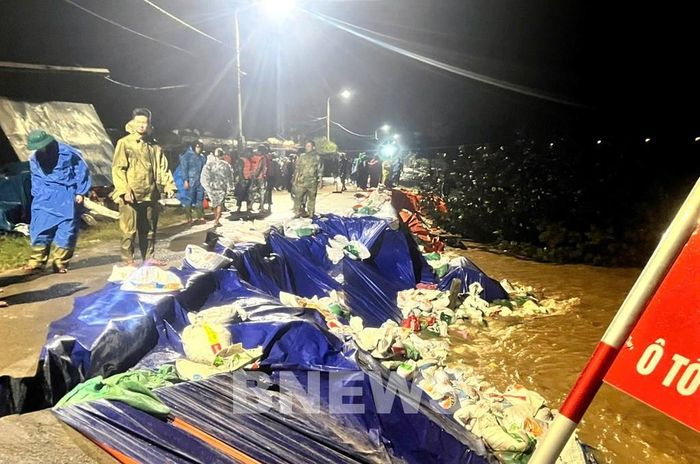 Triển khai phân luồng từ xa tại các vị trí không bảo đảm an toàn giao thông