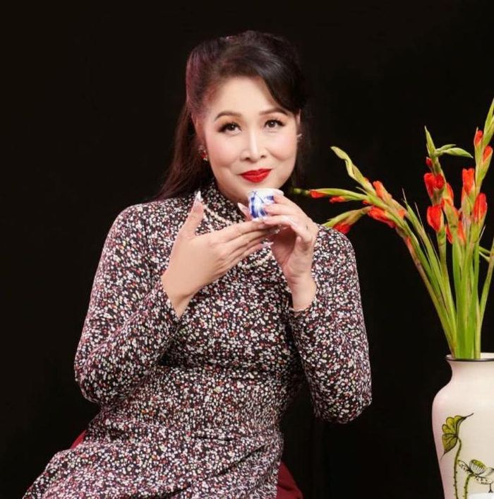 NSND Hồng Vân.