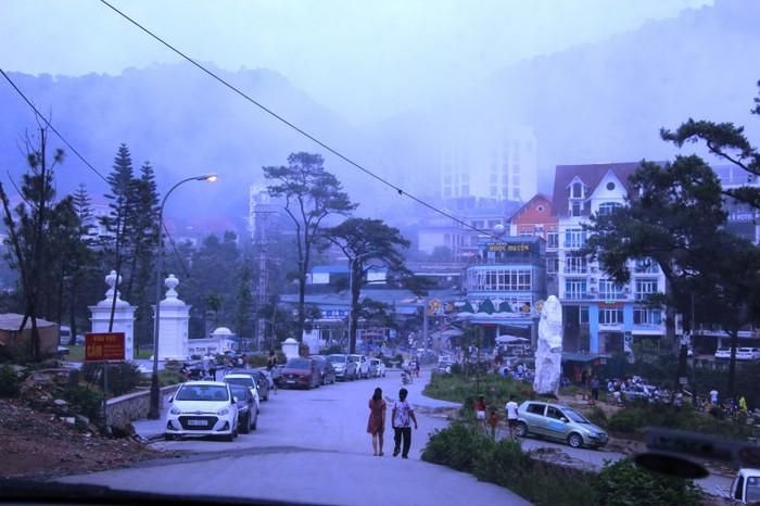 Tam Đảo trong vẻ đẹp khi sương mù. Ảnh: báo Lao Động