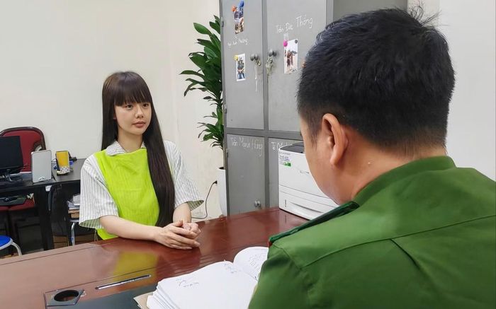 Đối tượng Nguyễn Thị Hương “Cô giáo Hương” tại cơ quan Công an. Ảnh: Công an Hà Nội