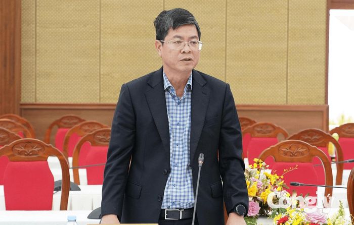 Phó Chủ tịch UBND tỉnh Lâm Đồng Nguyễn Hồng Hải phát biểu tại buổi làm việc.