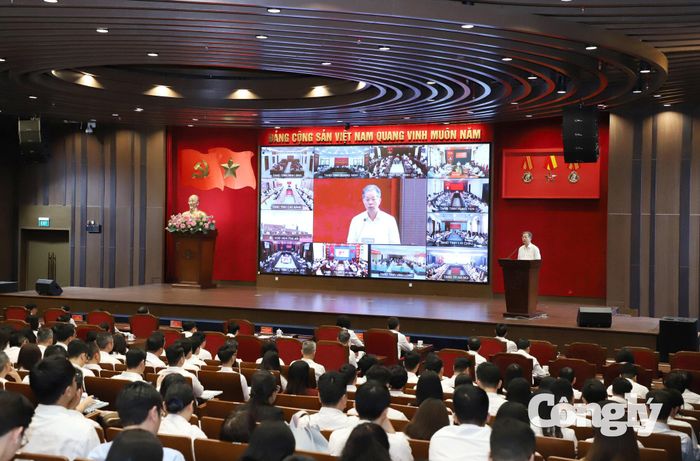 Hội nghị trực tuyến tới gần 400 điểm cầu trên toàn quốc